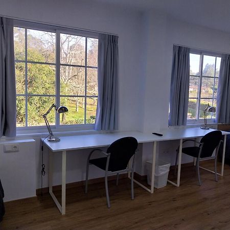 Residencia Universitaria Resa Siglo XXI Culleredo Ruang foto