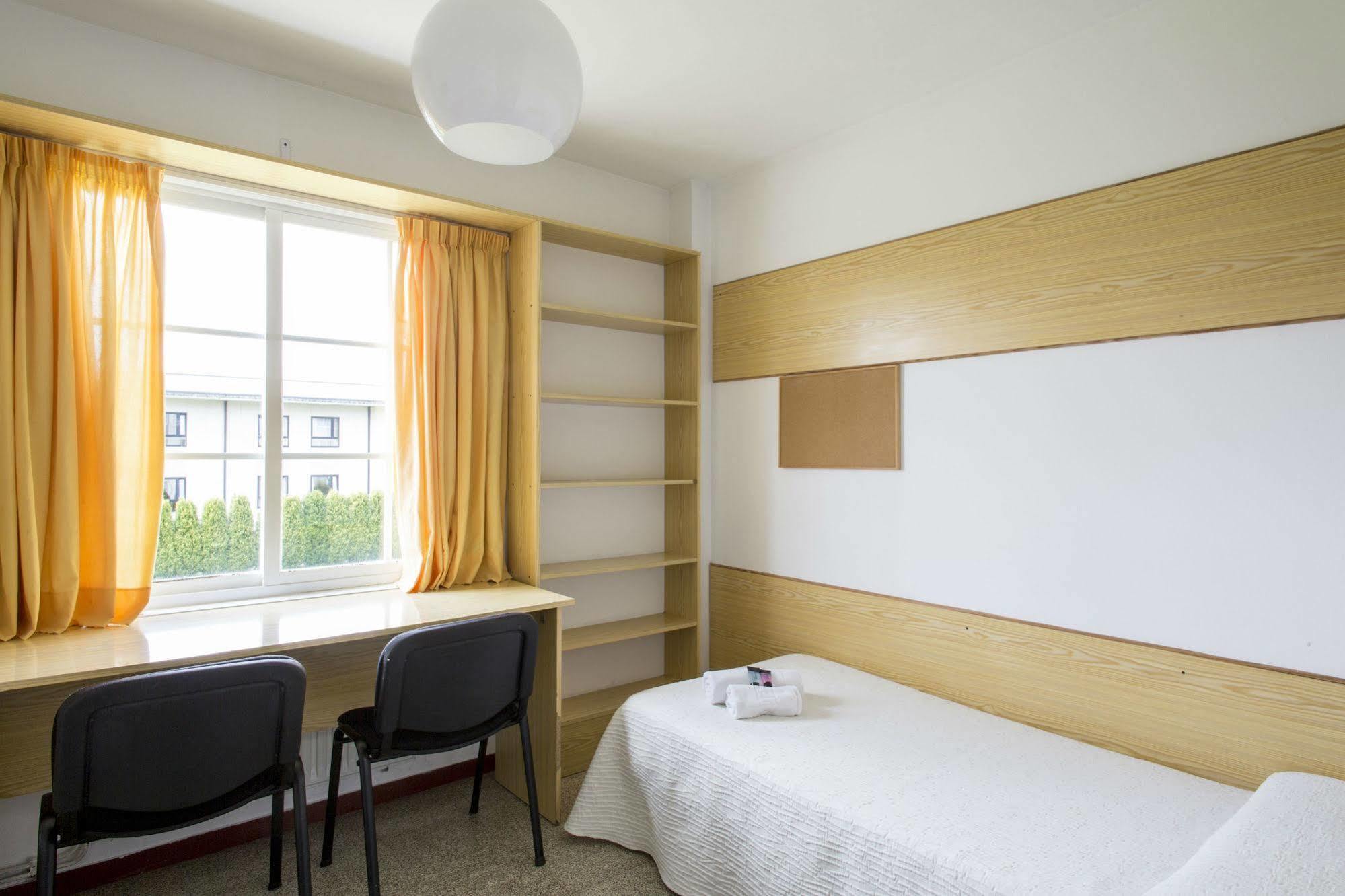 Residencia Universitaria Resa Siglo XXI Culleredo Bagian luar foto