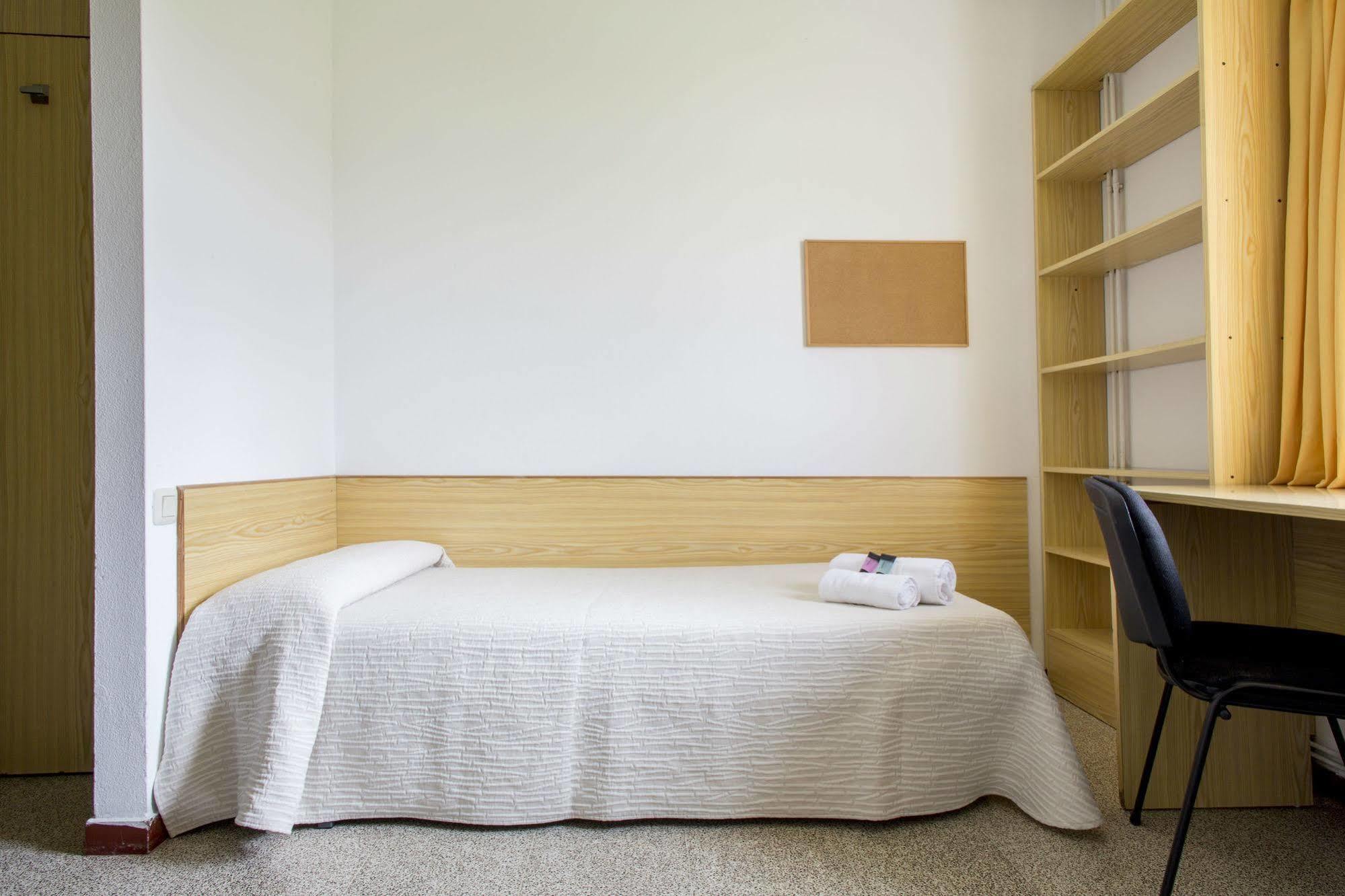 Residencia Universitaria Resa Siglo XXI Culleredo Bagian luar foto